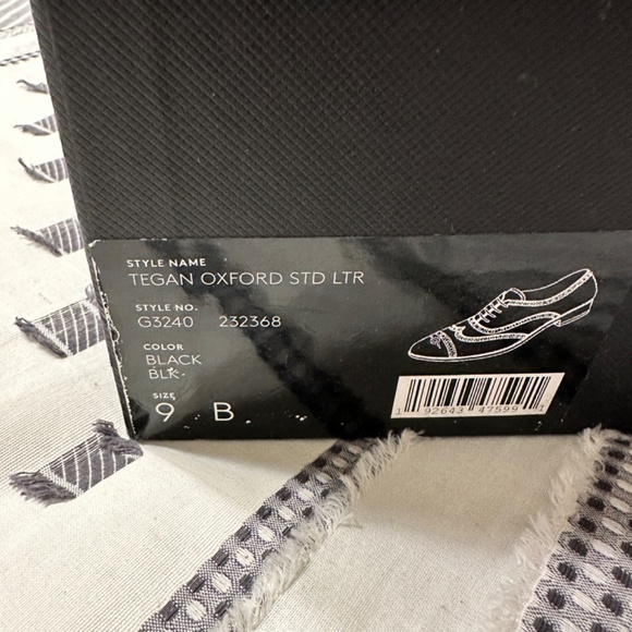 Coach Tegan Oxford With Studs - Picture 7 of 7